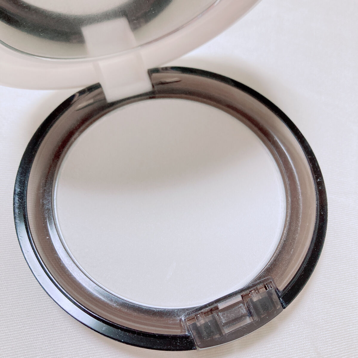 ラスタリングシアーパウダー/excel/プレストパウダーを使ったクチコミ（2枚目）