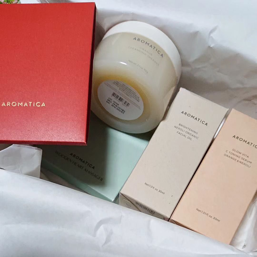 オーガニックネロリフェイシャルオイル/AROMATICA/フェイスオイルを使ったクチコミ（2枚目）