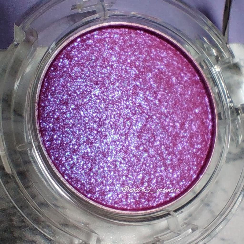 マルチグリッターカラー/ENBAN TOKYO/単色アイシャドウを使ったクチコミ(2枚目)