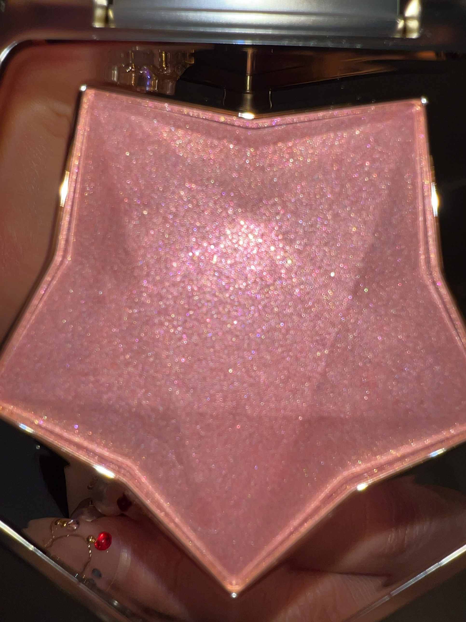 スターダストダイヤモンドハイライトパウダー 05 シャンパンピンク/PERFECT DIARY/パウダーハイライトを使ったクチコミ（3枚目）