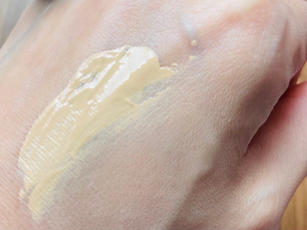 あゆ on LIPS 「GIVENCYのプリズム・リーブル・スキンケアリング・グロウC..」(5枚目)