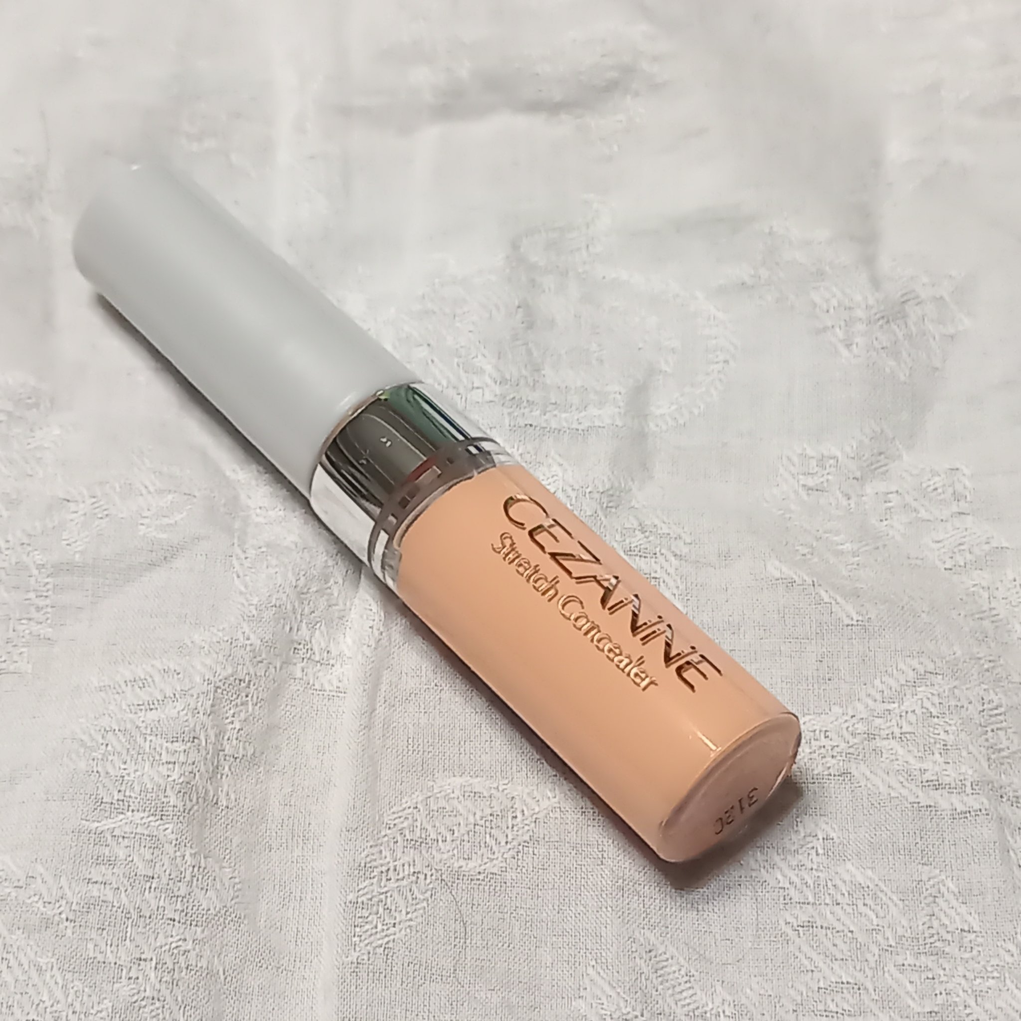 ストレッチコンシーラー/CEZANNE/リキッドコンシーラーを使ったクチコミ（3枚目）