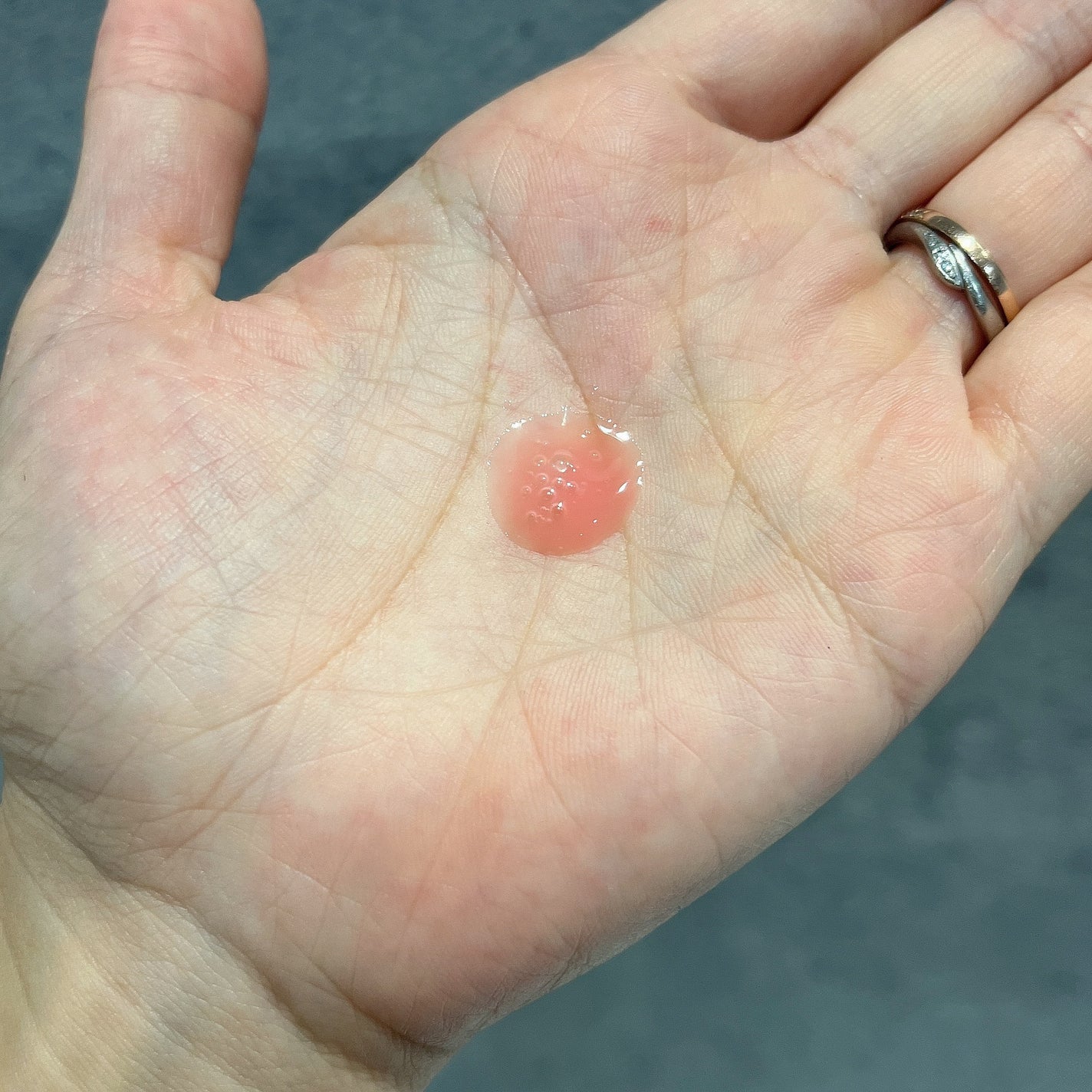 PDRNピンクアンプル PDRN 10,000ppm配合/MEDICUBE/美容液を使ったクチコミ(4枚目)