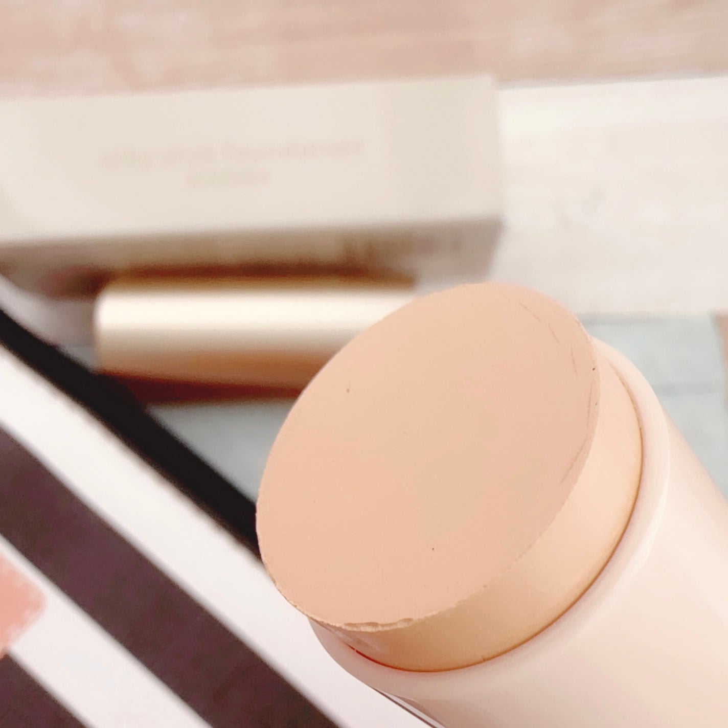 シルキースティックファンデーション/KAMIKA/その他ファンデーションを使ったクチコミ(2枚目)