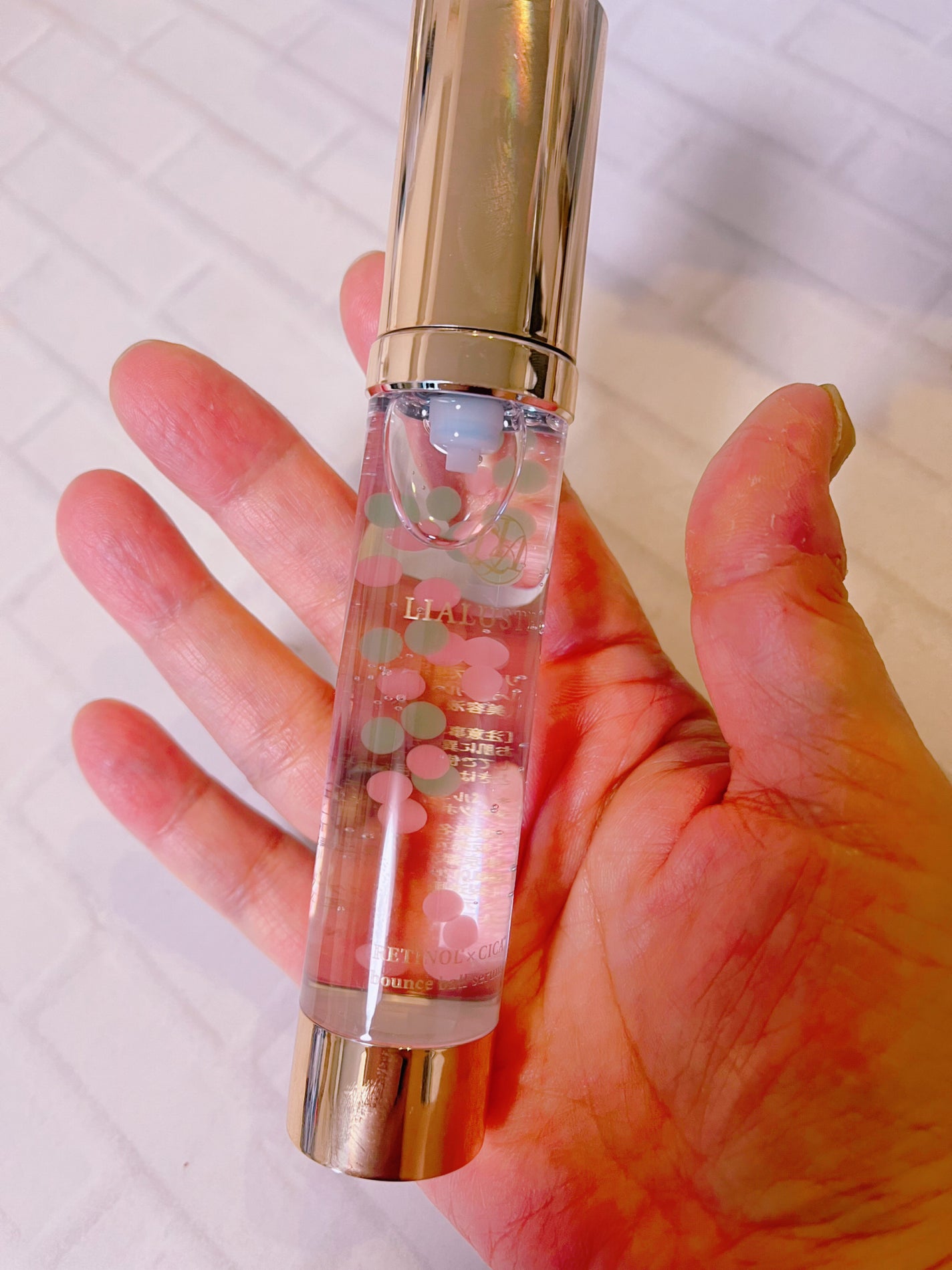 オタネ on LIPS 「透明なジェリーに2色のボールが浮かんだ可愛らしい見た目が特徴の..」(2枚目)