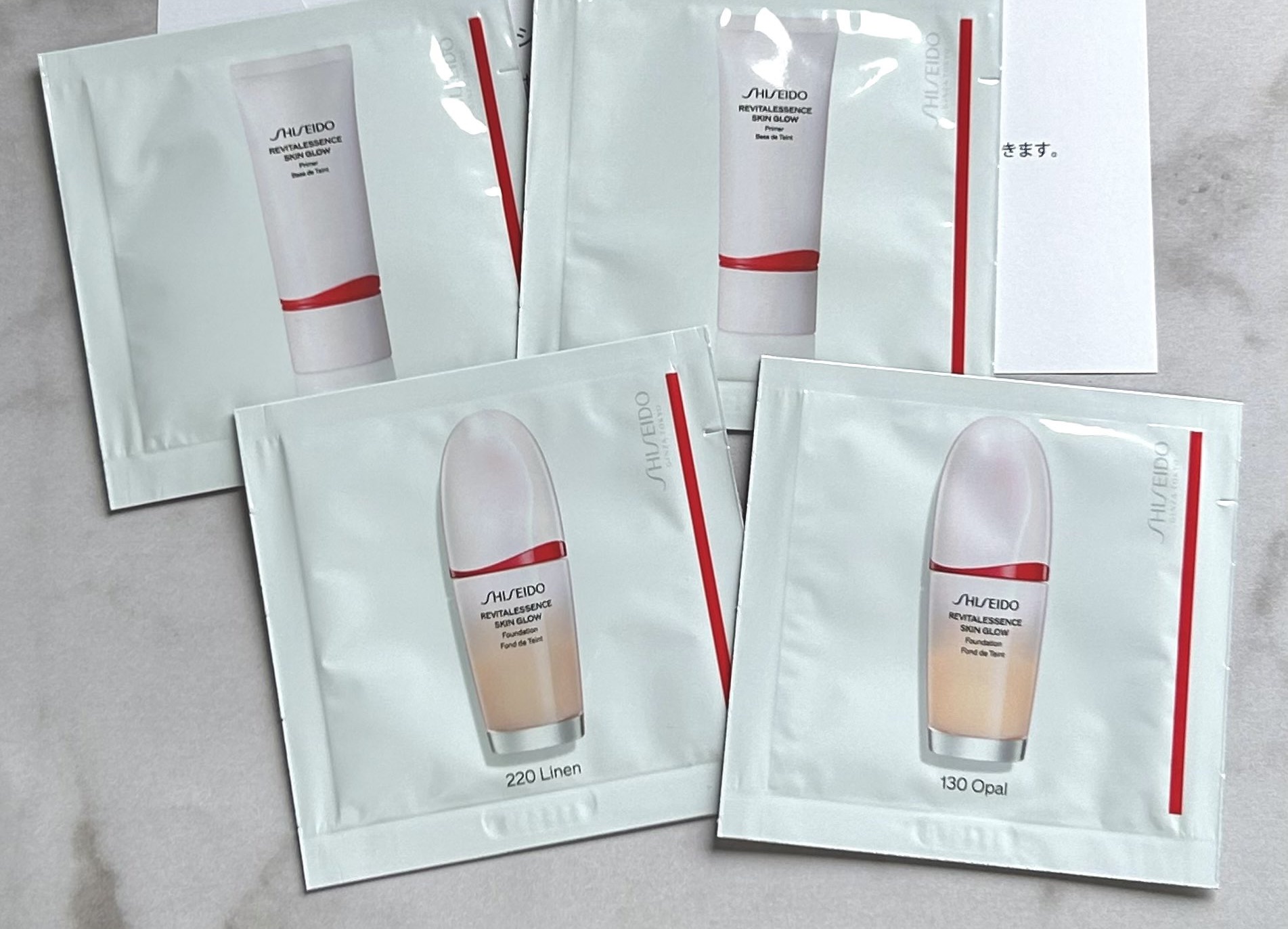 🔖.·

下地は無色で敏感乾燥肌のわたしでもピリついたりせず
乾燥することもなく使えました😊

小鼻や目元など崩れやすい所も一日中綺麗で感動……

ファンデーションは言わずもがな✋
元からこのツヤ美肌ですが？感が出ます……
ただ、敏感な