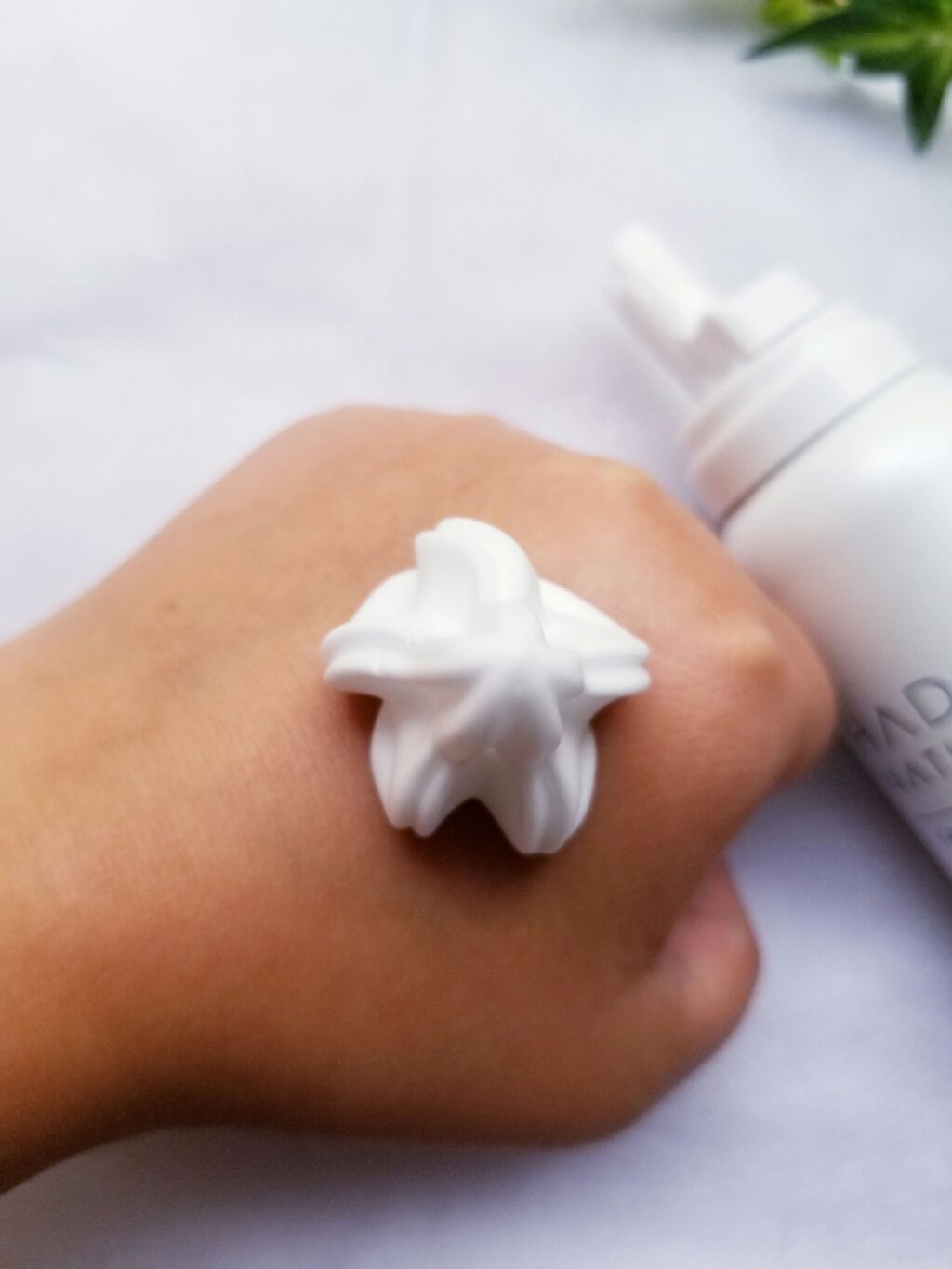 炭酸ホワイトクリーミーホイップ/肌ナチュール/泡洗顔を使ったクチコミ(2枚目)