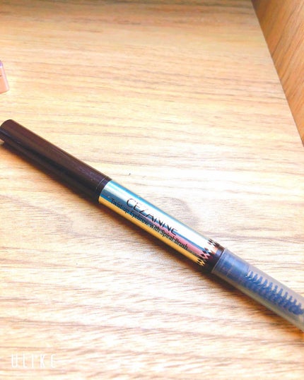 ブラシ付きアイブロウ繰り出し/CEZANNE/アイブロウペンシルを使ったクチコミ(2枚目)