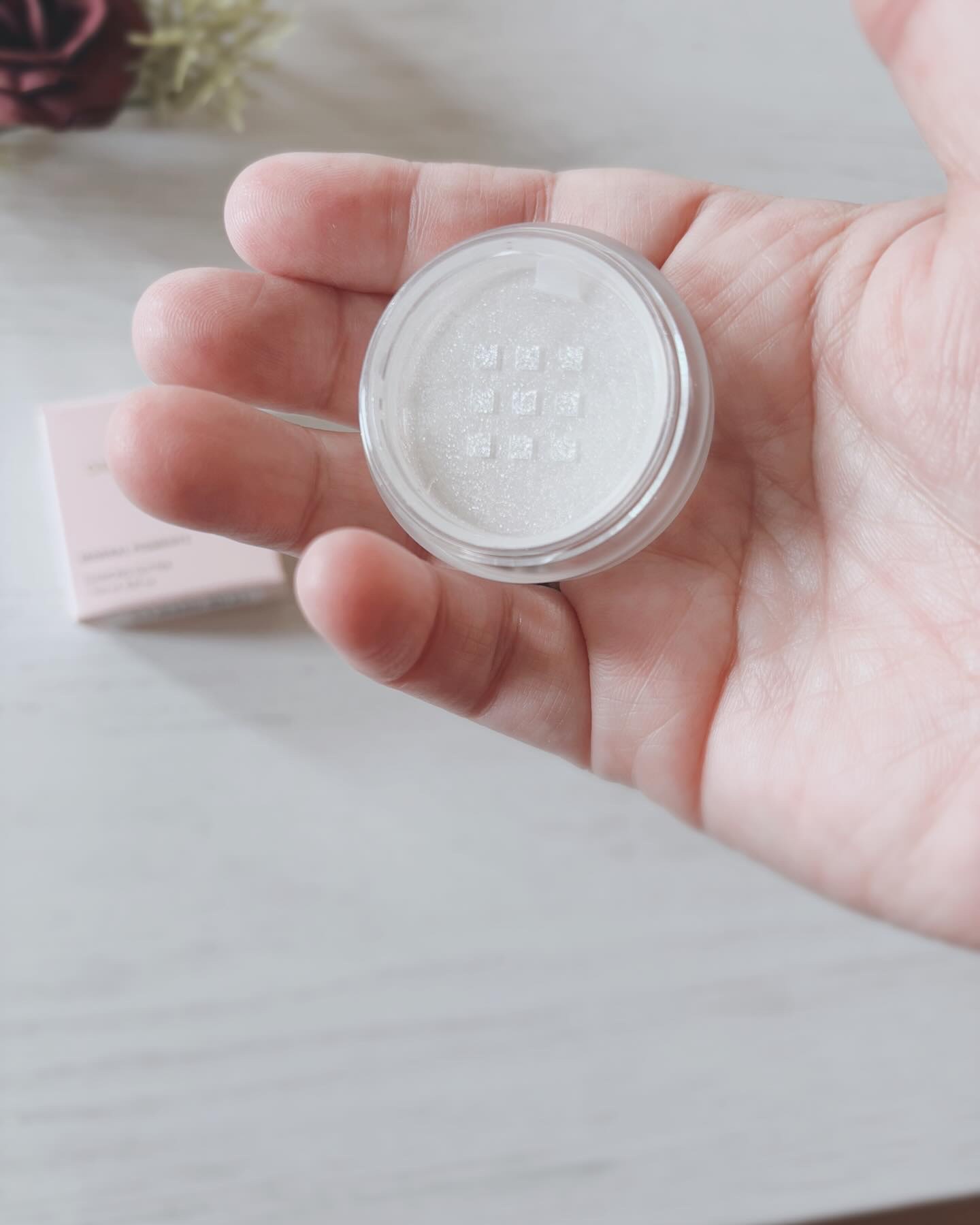 ミネラルピグメント/ONLY MINERALS/単色アイシャドウを使ったクチコミ（3枚目）