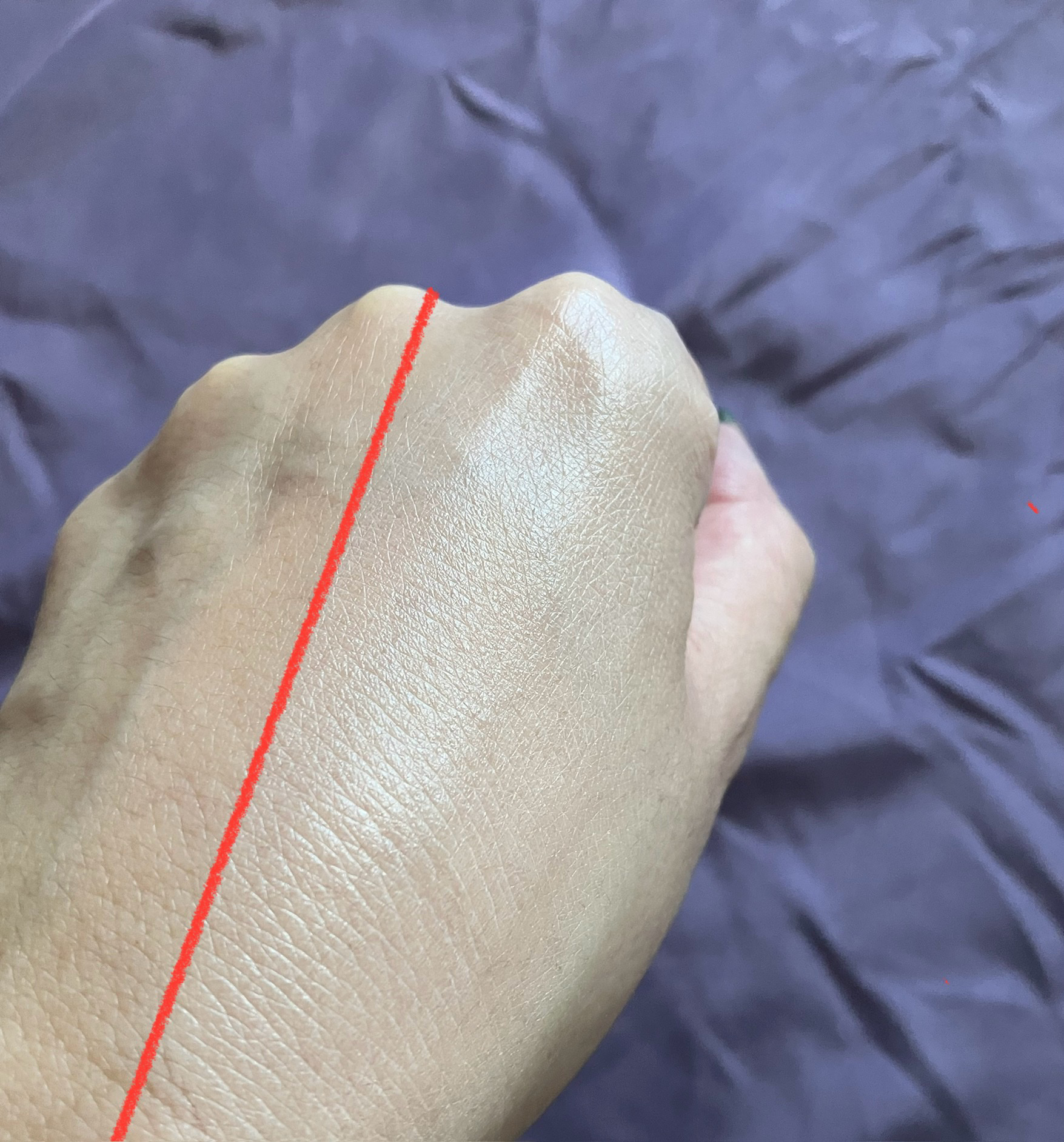 キュレル キュレル 潤浸保湿 色づくベースミルク 湯あがりピンクのクチコミ「サンプル使用で気に入って現品購入しました。がっつりメイクじゃなくていい時はこれで十分！塗りたて.....」（2枚目）