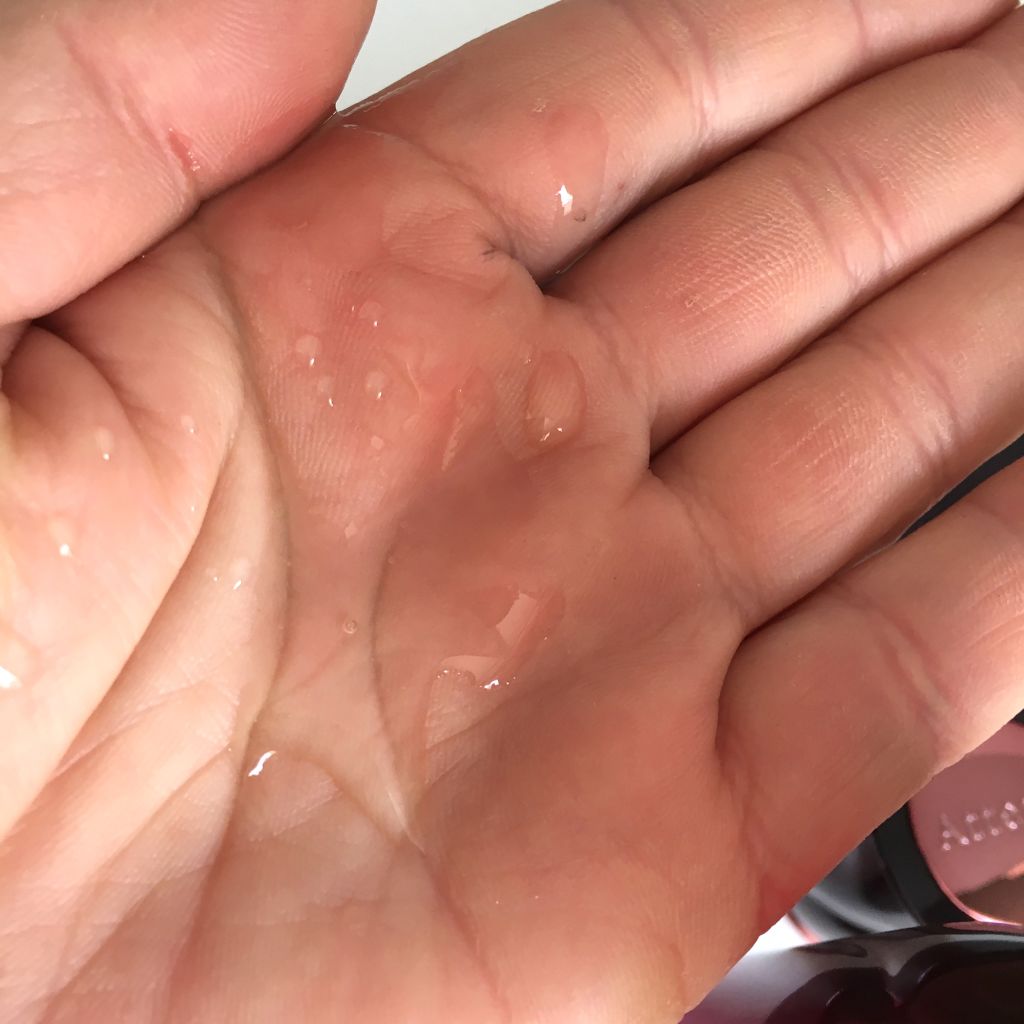 ミスクレオ on LIPS 「アテニアのモニターで使いました。こちらの化粧水まずボトルデザイ..」(2枚目)