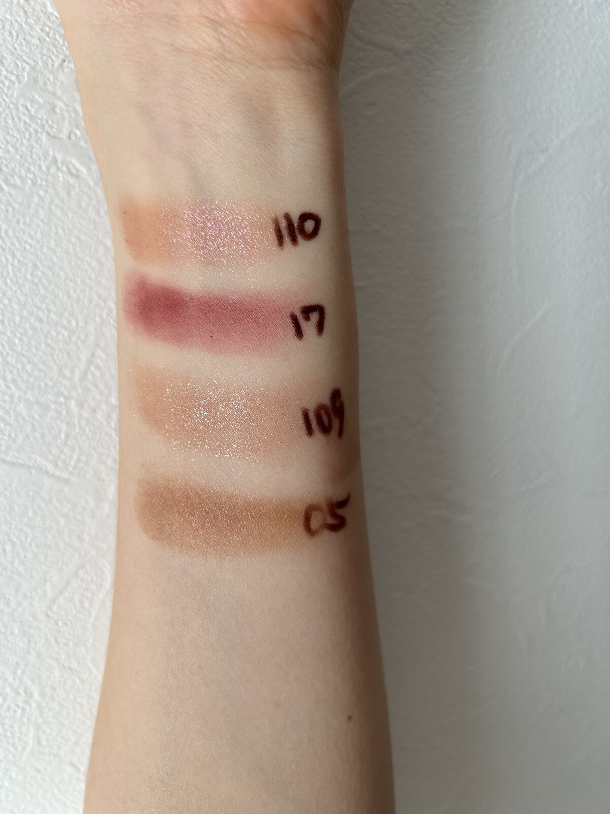 トーン タッチ アイズ/SUQQU/単色アイシャドウを使ったクチコミ（2枚目）