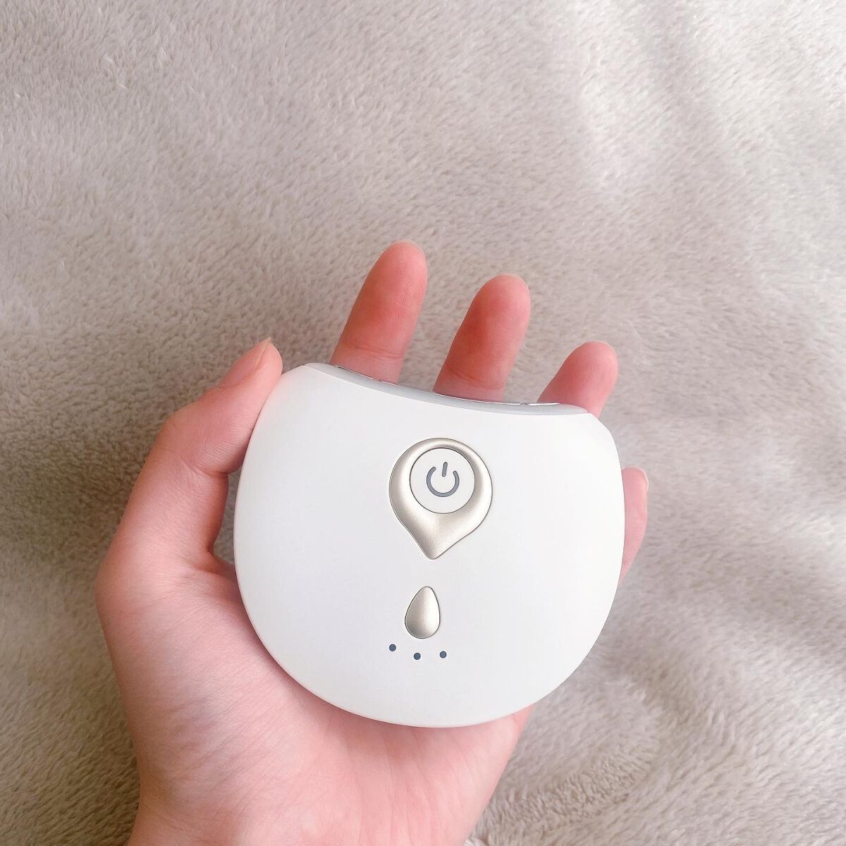 リフト美顔器ホット＆クール KBE-1810/ENAGE/美顔器・マッサージを使ったクチコミ（3枚目）