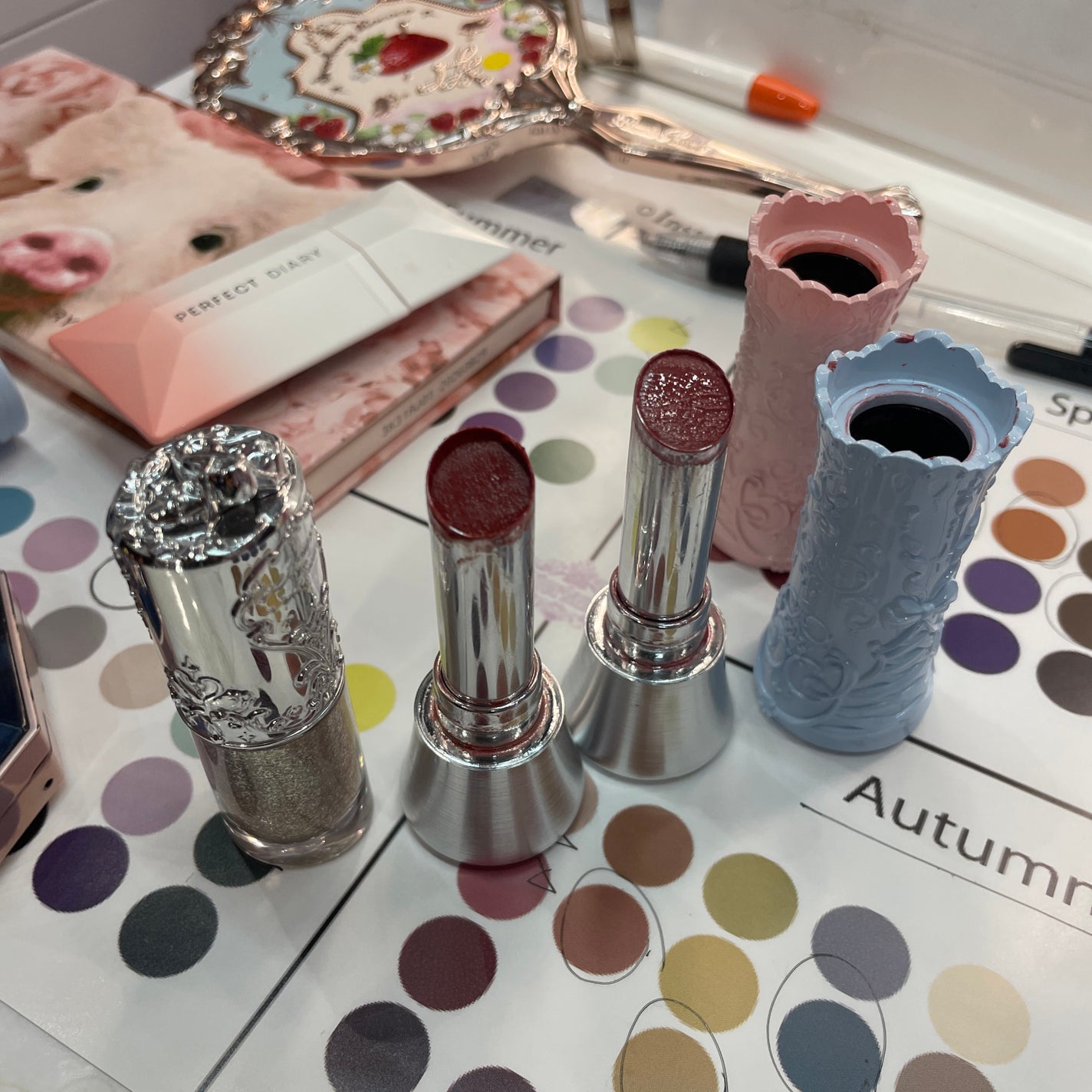 mi on LIPS 「パーソナルカラー診断してきました!フラワーノーズ可愛いすぎる!..」(2枚目)