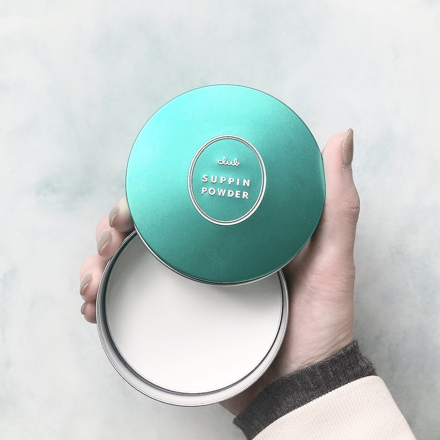 すっぴんパウダー アクネケア ピュアグレープフルーツの香り＜医薬部外品＞/クラブ/プレストパウダーを使ったクチコミ（1枚目）