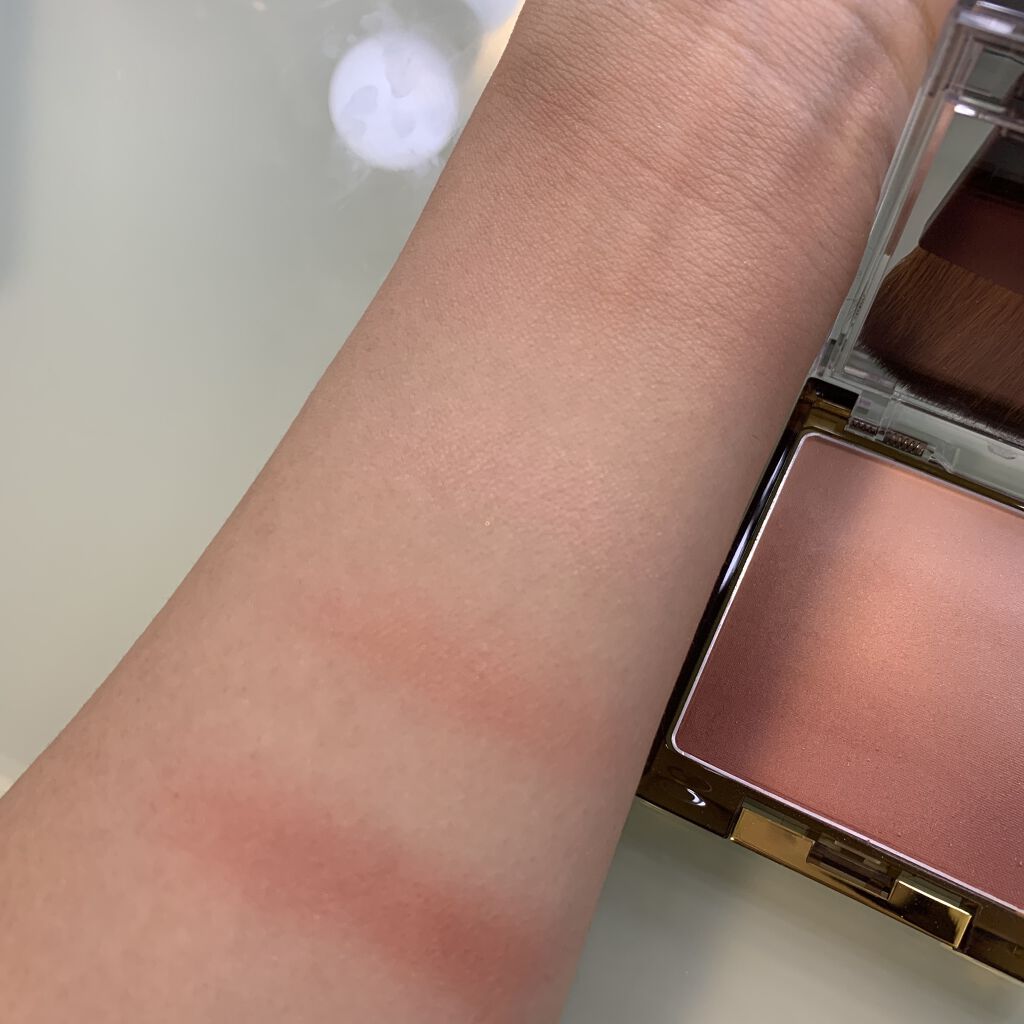 オーラティック ブラッシュ/excel/パウダーチークを使ったクチコミ（2枚目）