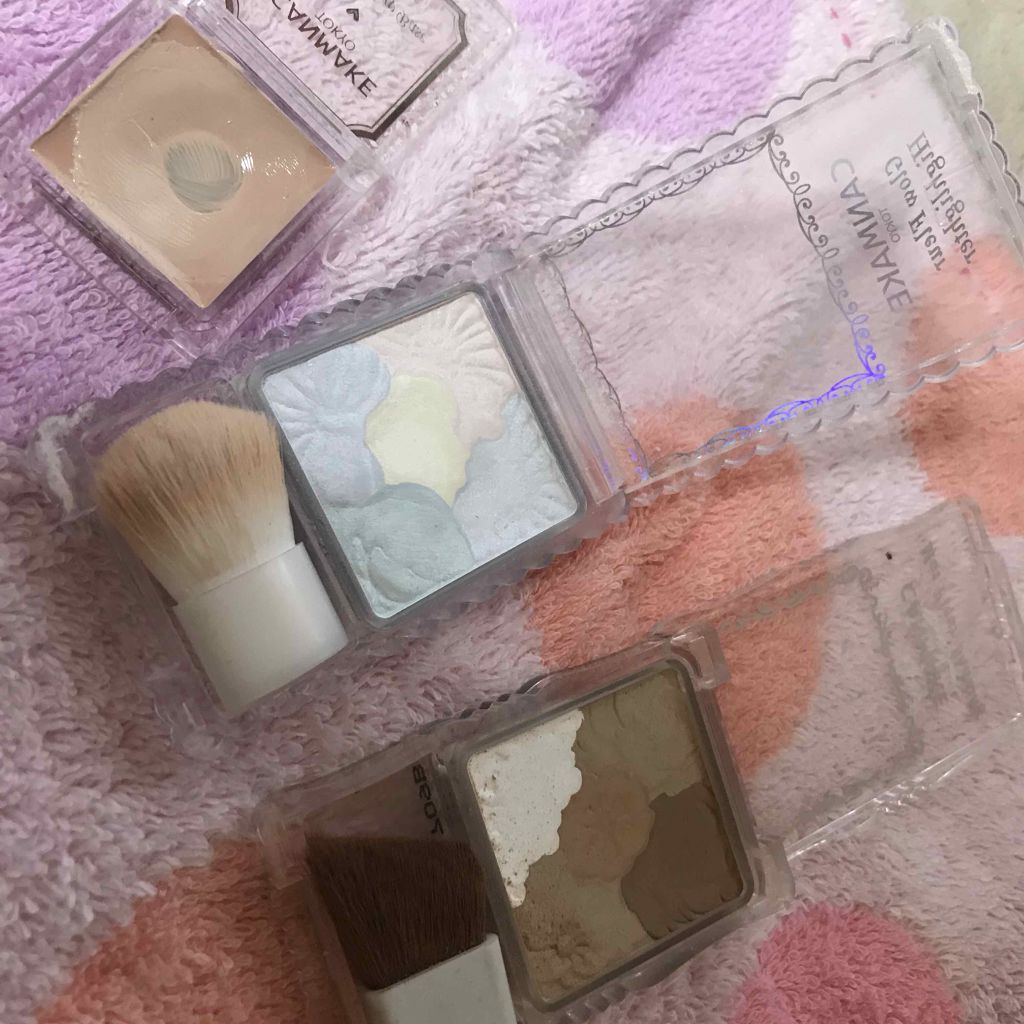 グロウフルールハイライター/キャンメイク/パウダーハイライトを使ったクチコミ（2枚目）