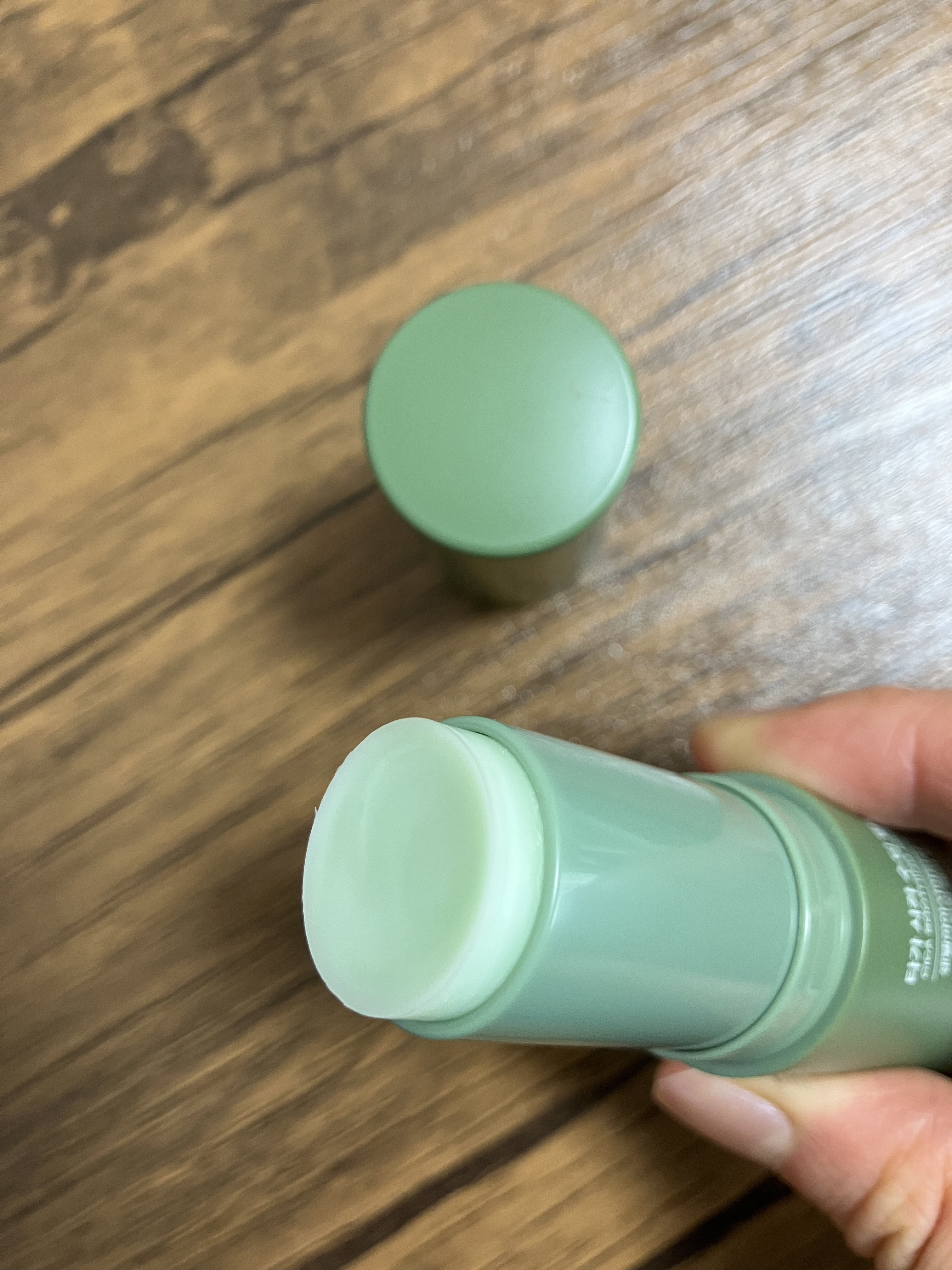 シカスージングスティック/TAGA/フェイスバームを使ったクチコミ（3枚目）