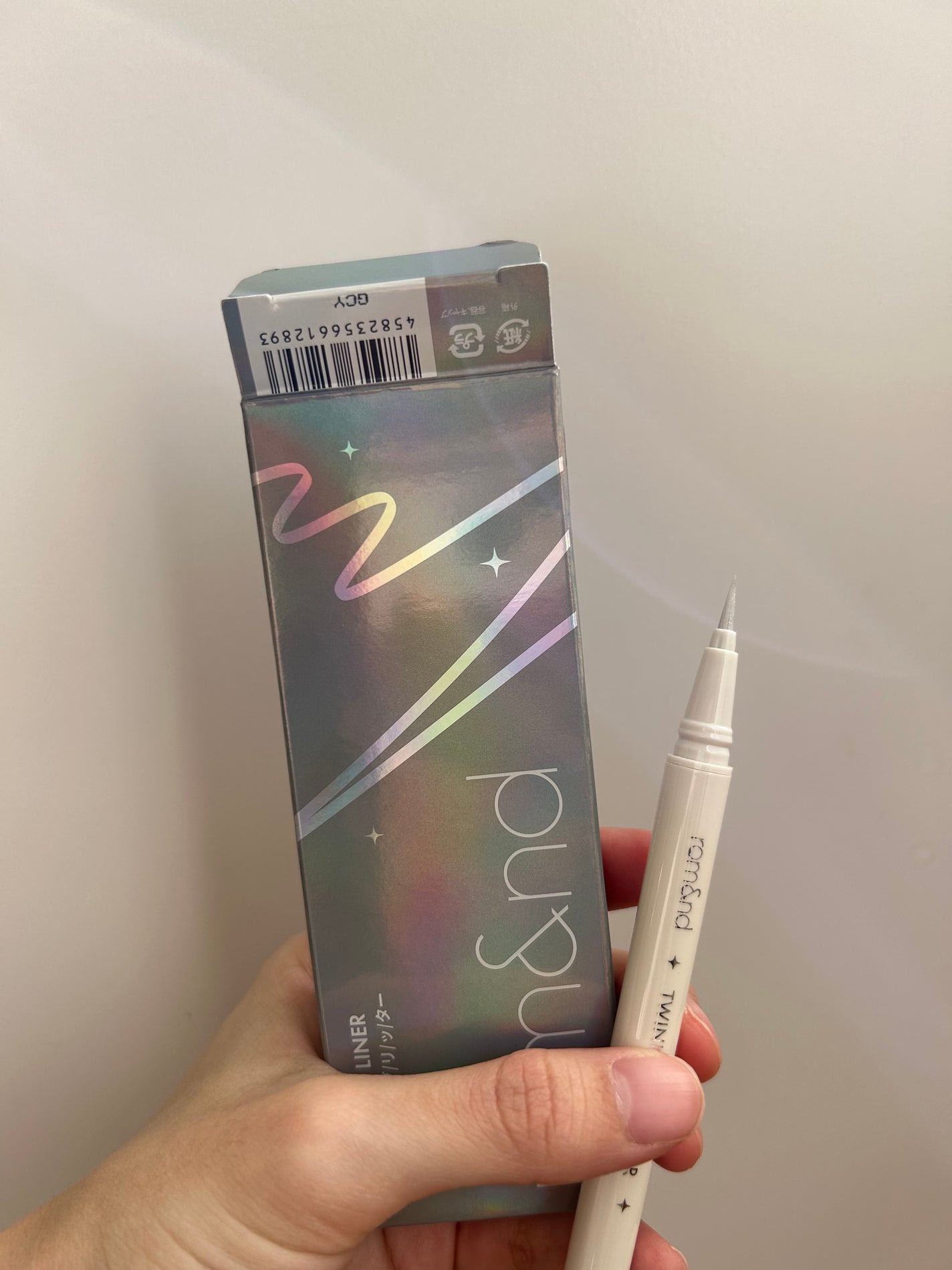 トゥインクルペンライナー/rom&nd/リキッドアイライナーを使ったクチコミ(1枚目)