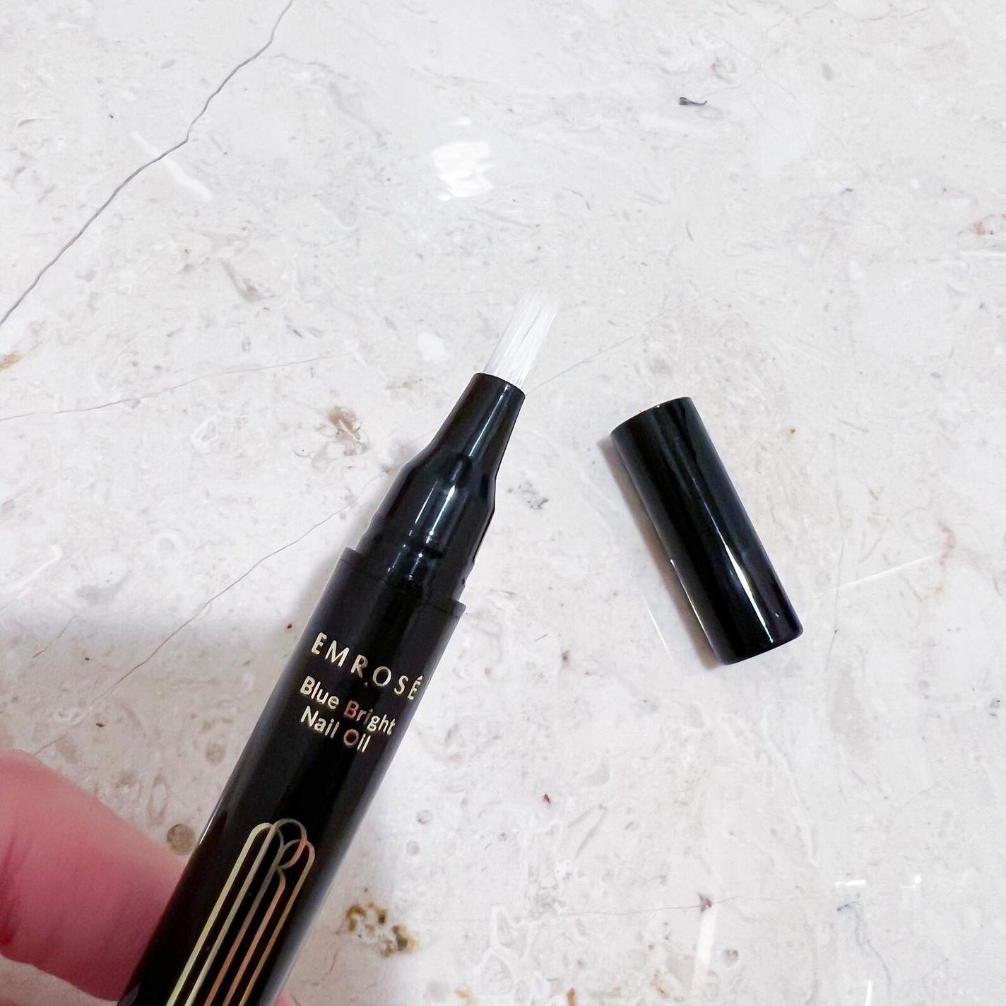 ブルーブライトネイルオイル/EMROSÉ/ネイルオイル・トリートメントを使ったクチコミ(1枚目)