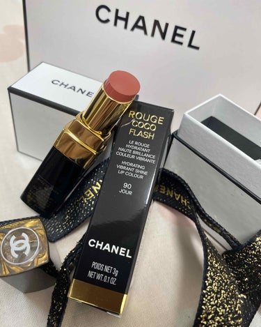 ルージュ ココ フラッシュ 90 ジュール/CHANEL/口紅を使ったクチコミ（1枚目）