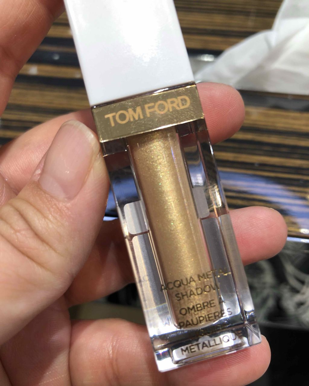 アクア メタル シャドウ/TOM FORD BEAUTY/リキッドアイシャドウを使ったクチコミ（2枚目）