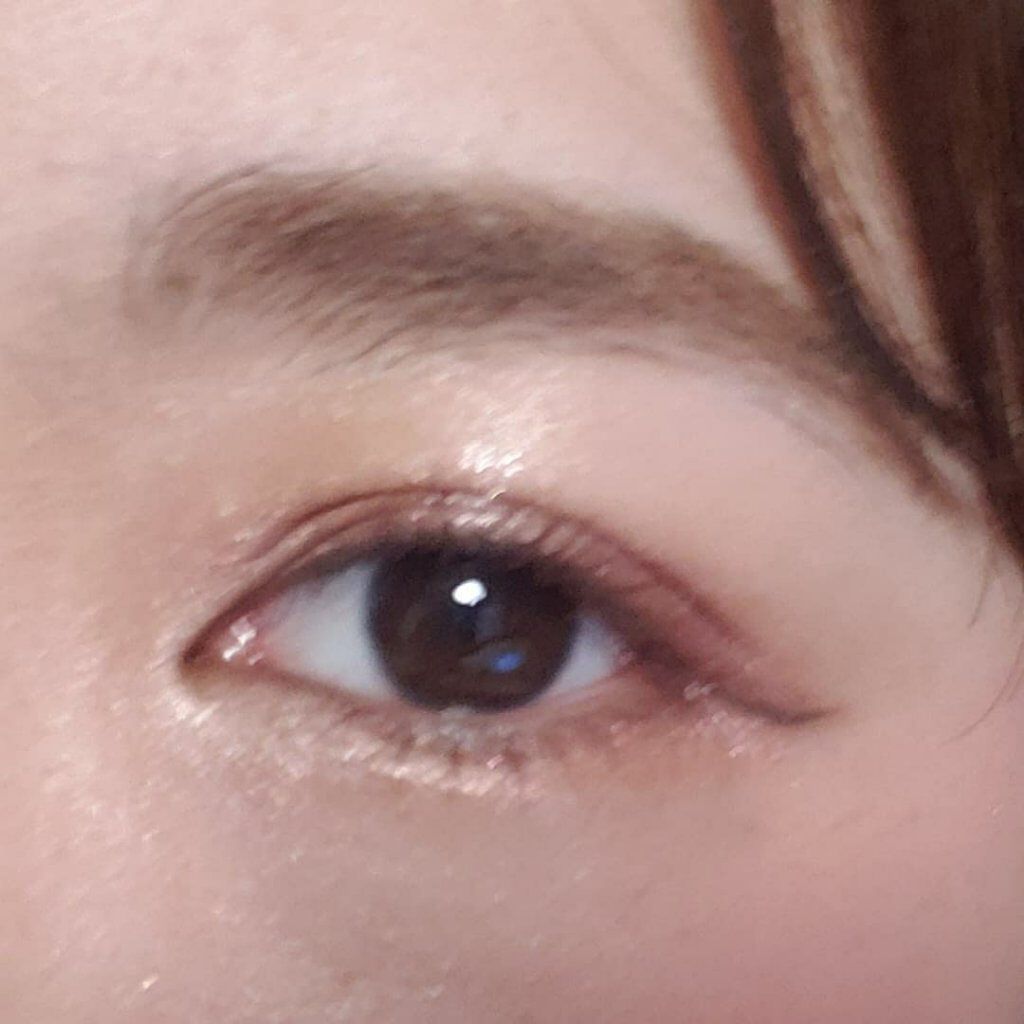 ダズルシャドウ/M・A・C/単色アイシャドウを使ったクチコミ(3枚目)