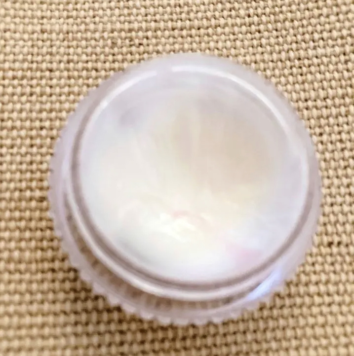 ジルスチュアート リップバーム ホワイトフローラル/JILL STUART/リップバームを使ったクチコミ（3枚目）