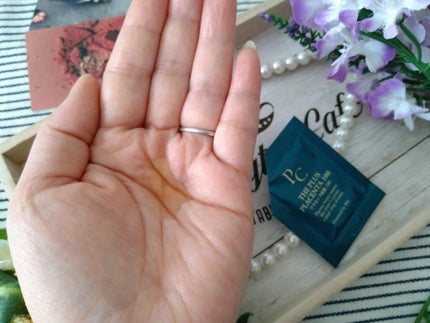 【馬プラセンタ原液100】プラセンタ原液100美容液 パウチ 1ml (馬プラセンタ)/パーフェクトC/美容液を使ったクチコミ(4枚目)