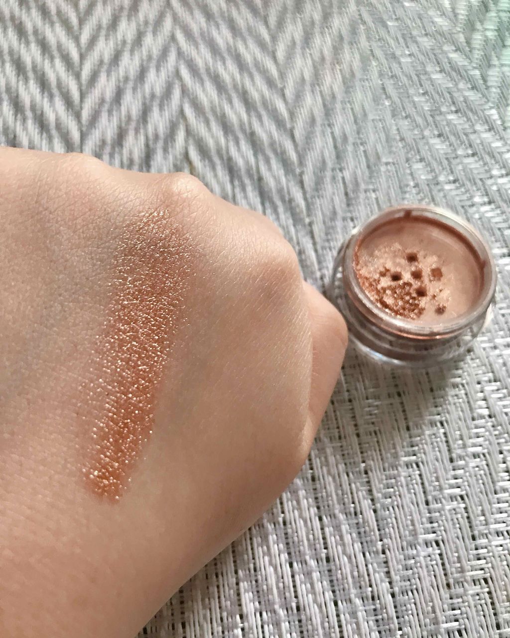 アイシャドウ/ONLY MINERALS/単色アイシャドウを使ったクチコミ(3枚目)