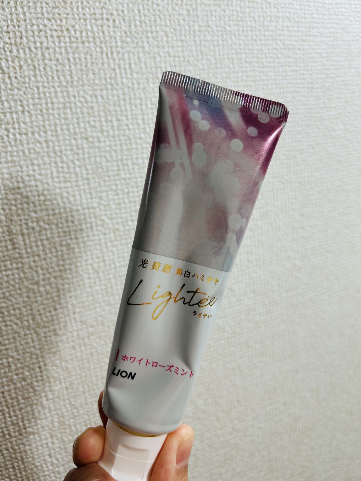 Lighteeハミガキ  ホワイトローズミント 100g/ライオン/歯磨き粉を使ったクチコミ（2枚目）