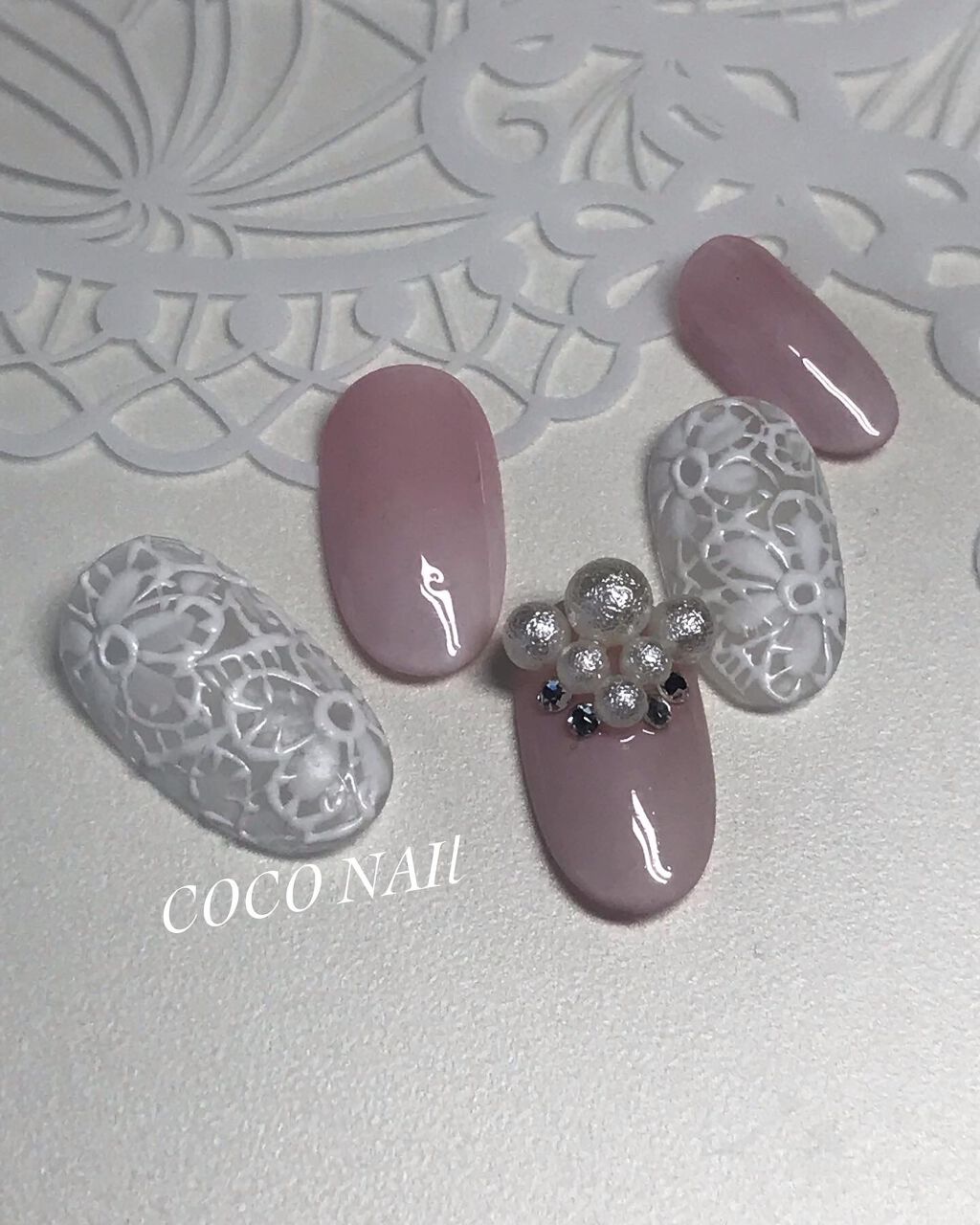 coco nail on LIPS 「ご覧頂きありがとうございます😊手描きコットンレース×ベイビーブ..」(3枚目)