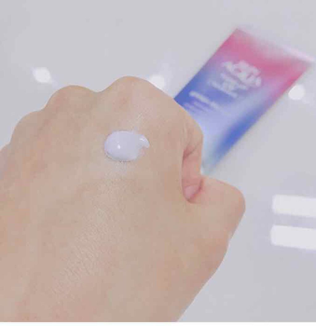 スーパーモイスチャーエッセンス/スキンアクア/日焼け止め・UVケアを使ったクチコミ（3枚目）