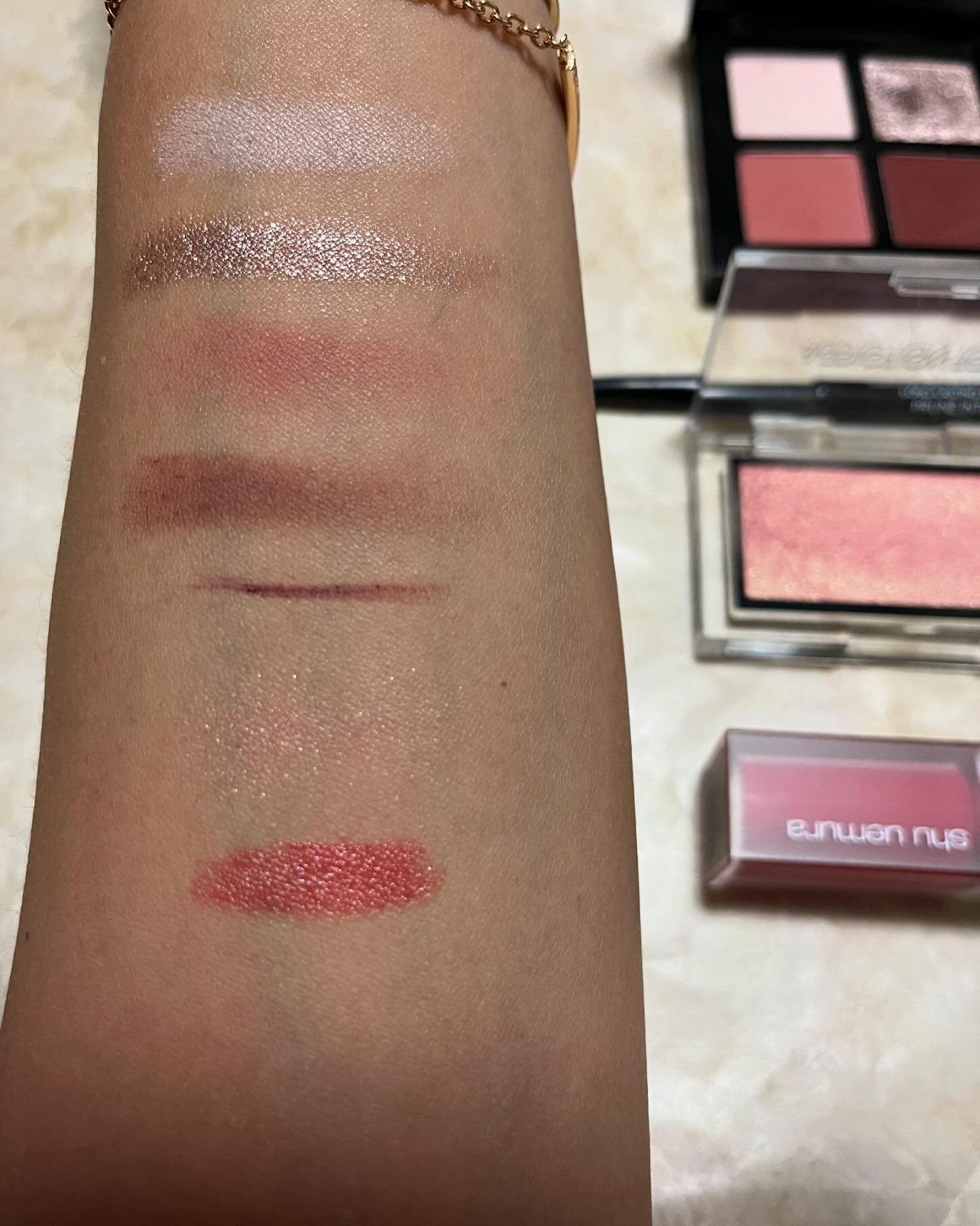 キヌケアグローアップ PK356 イチゴグミ/shu uemura/口紅を使ったクチコミ（2枚目）