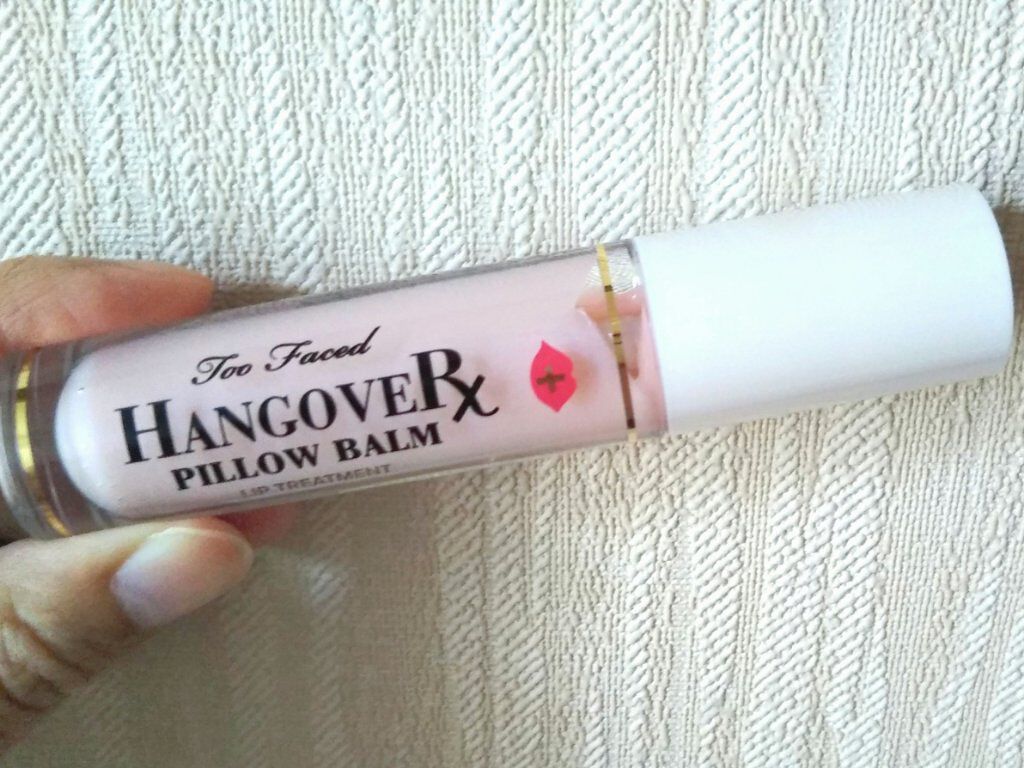 ～トゥー フェイスド ハングオーバー～ ピロー バーム リップ トリートメント/Too Faced/リップ美容液を使ったクチコミ（1枚目）