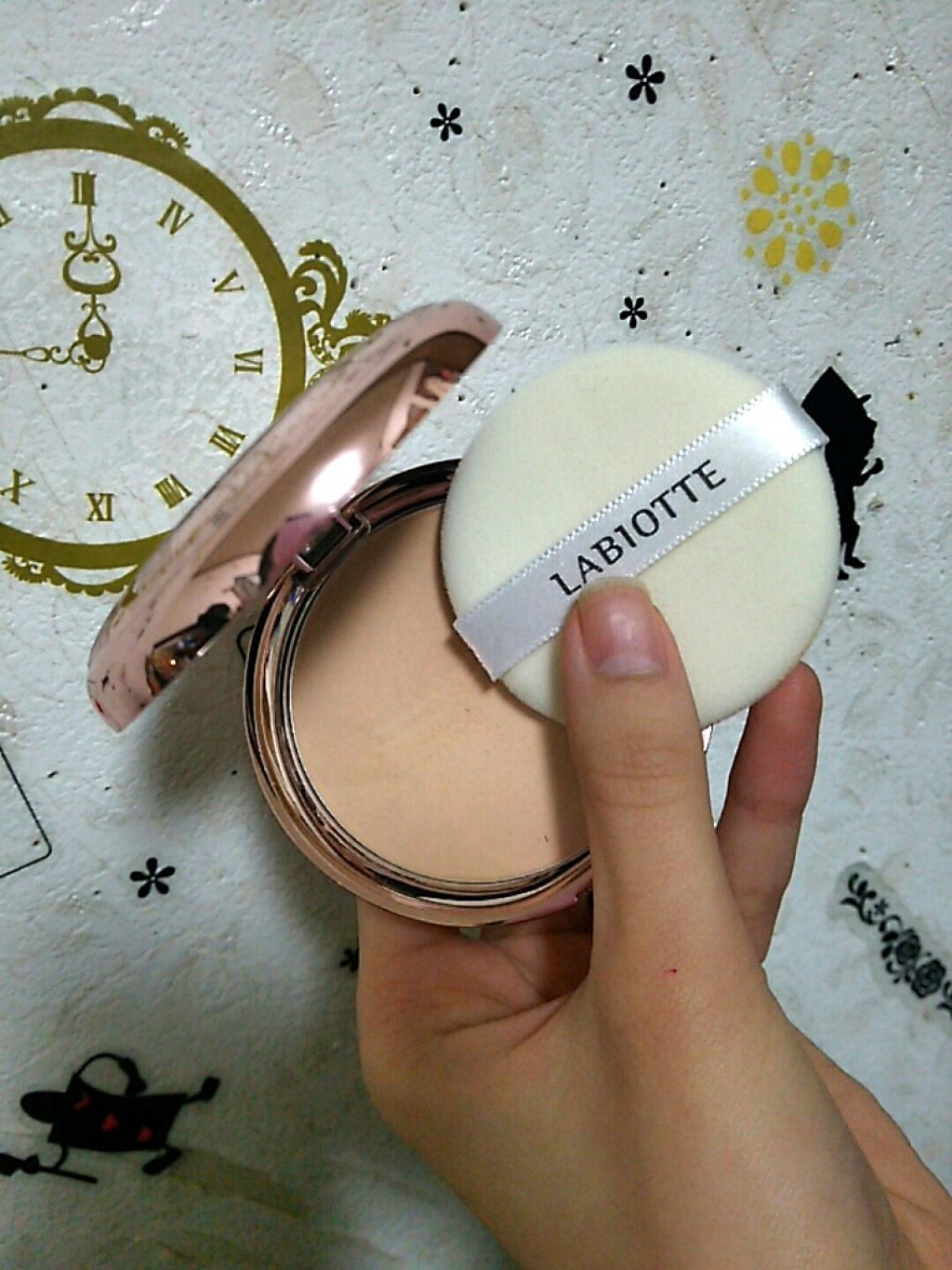 タイムカバープレストパウダー/LABIOTTE/プレストパウダーを使ったクチコミ(3枚目)