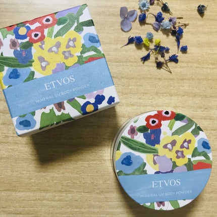 ミネラルUVボディパウダー(旧)/エトヴォス/ボディパウダーを使ったクチコミ(1枚目)