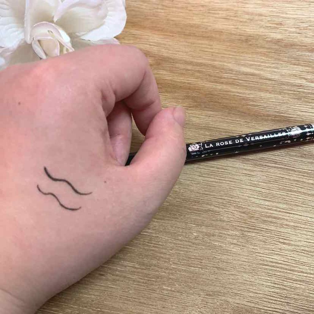 ベルサイユのばら リキッドアイライナー 漆黒ブラック/クレアボーテ/リキッドアイライナーを使ったクチコミ（2枚目）
