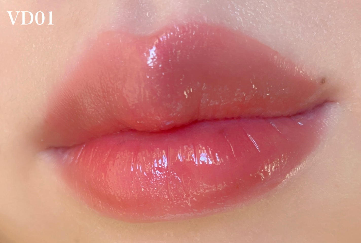 アンドバイロムアンド グラッシーボムティント/&nd by rom&nd/リップティントを使ったクチコミ(3枚目)