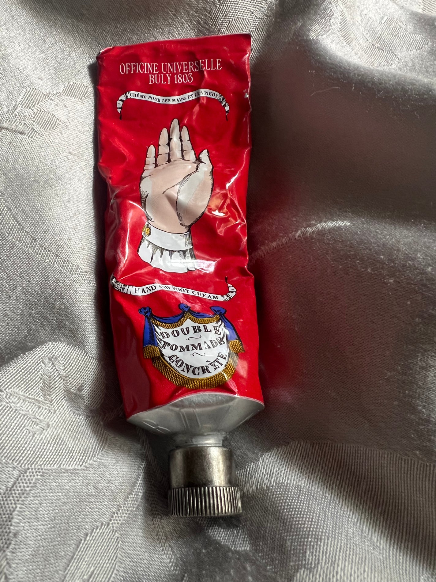 ドゥーブル・ポマード・コンクレット/オフィシーヌ・ユニヴェルセル・ビュリー/ハンドクリームを使ったクチコミ(1枚目)