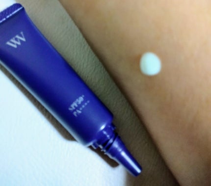 WHITE VEIL ブライトセラムUV/WHITE VEIL/日焼け止めローションを使ったクチコミ(3枚目)