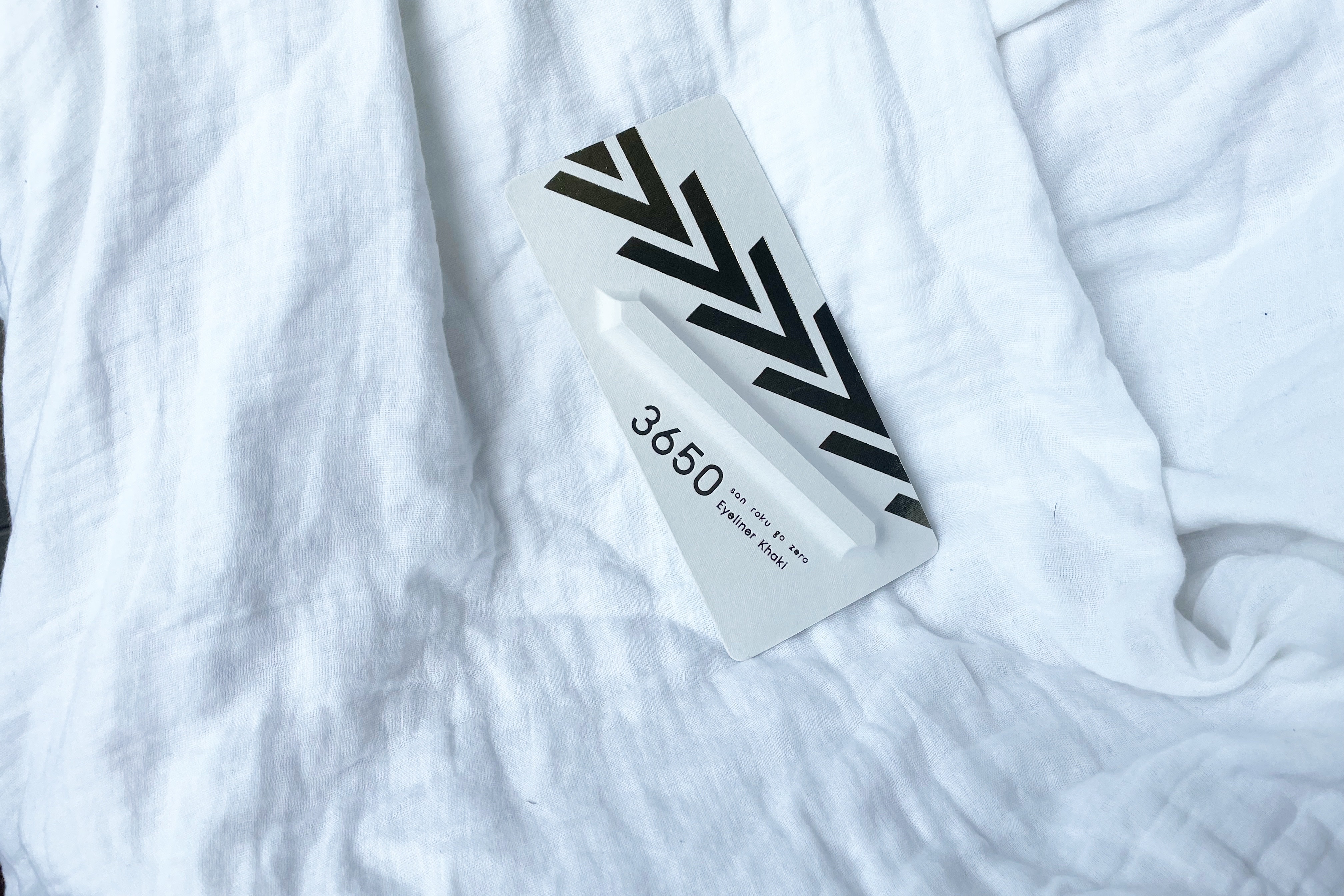 リキッドアイライナー  カーキ(Khaki)/3650/リキッドアイライナーを使ったクチコミ（1枚目）