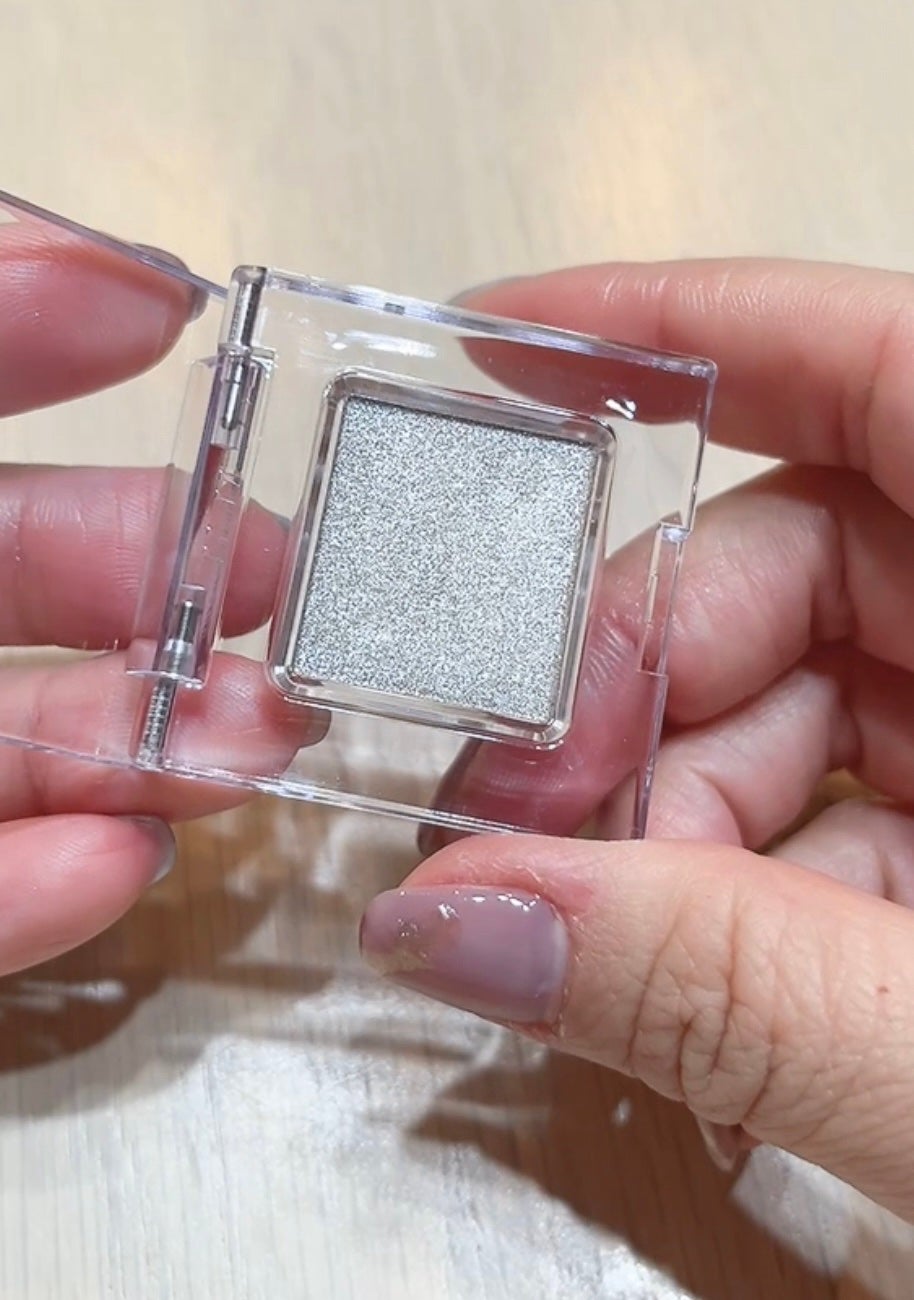 マルチカラーバリエーション スパークル/チャコット・コスメティクス/単色アイシャドウを使ったクチコミ(3枚目)