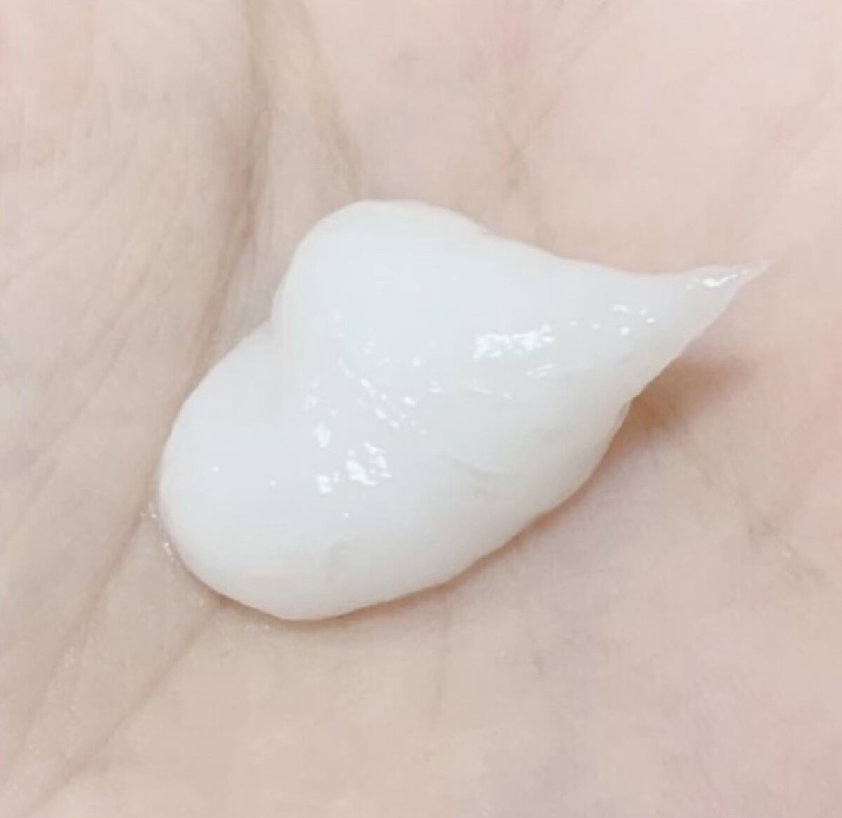 THE BEAUTY 髪のキメ美容プレミアムトリートメント＜モイストリペアプレミアム＞/エッセンシャル/洗い流すヘアトリートメントを使ったクチコミ（3枚目）