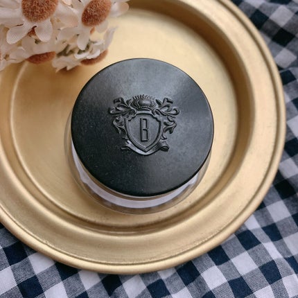 BOBBI BROWN ハイドレイティング アイ クリームのクチコミ「BOBBI BROWN ハイドレイティング アイ クリーム
将来のために何かケアを始めよう.....」(2枚目)