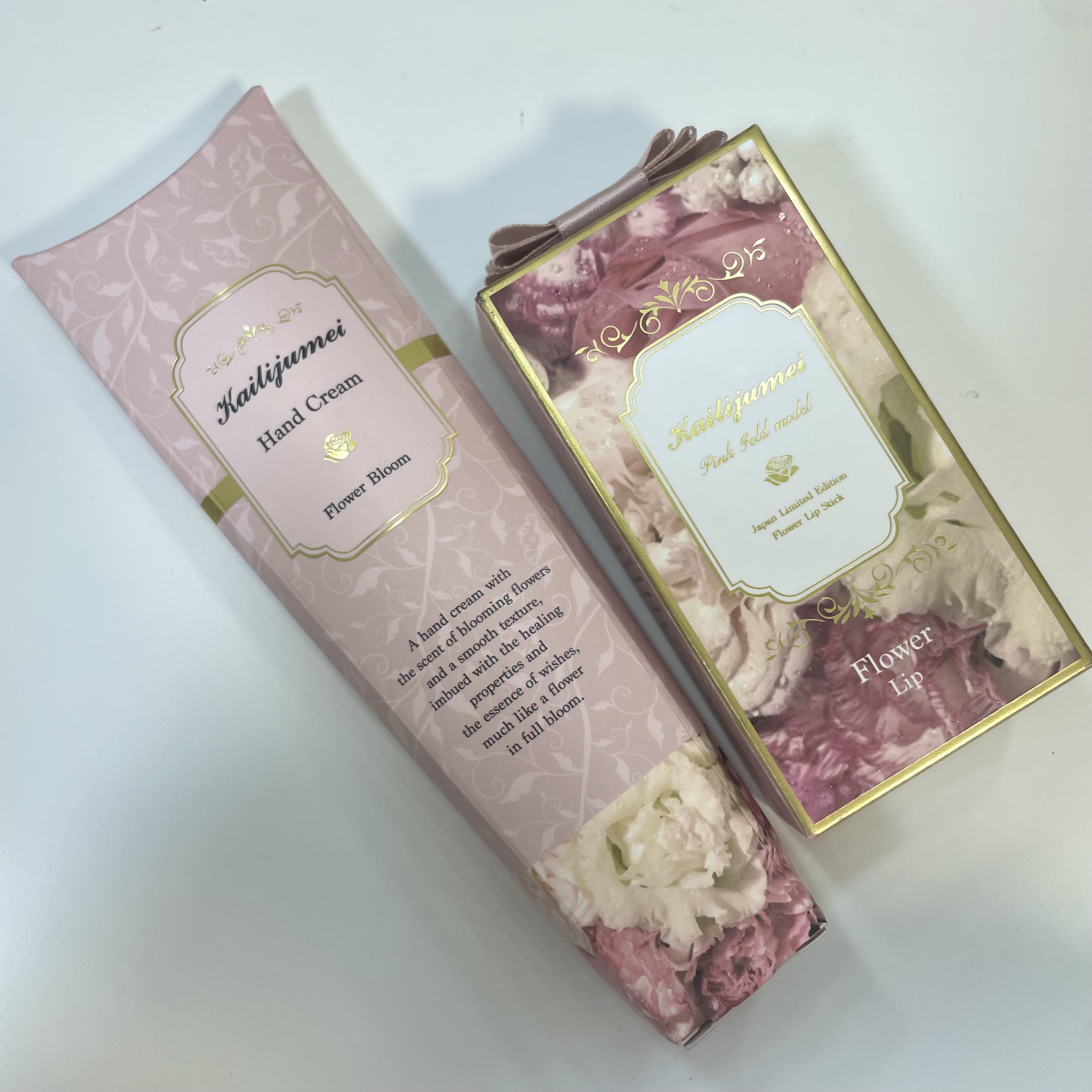 フラワーリップ 日本限定ピンクゴールドモデル/Kailijumei/口紅を使ったクチコミ（2枚目）