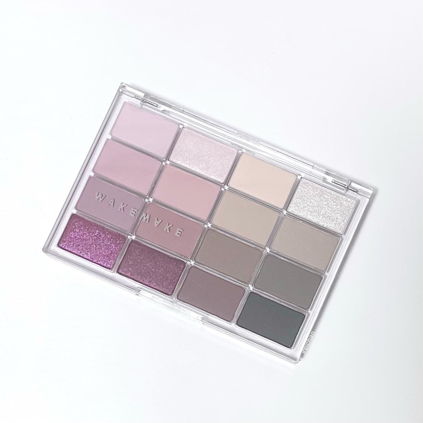 ソフトブラーリングアイパレット/wakemake/アイシャドウパレットを使ったクチコミ(2枚目)