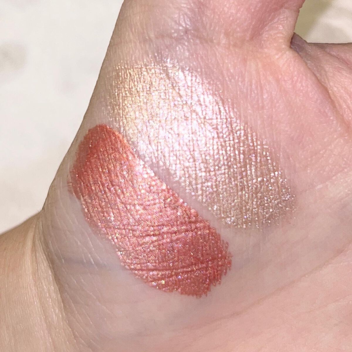 ハリウッド ビューティー ライト ワンド/Charlotte Tilbury/リキッドハイライトを使ったクチコミ（3枚目）