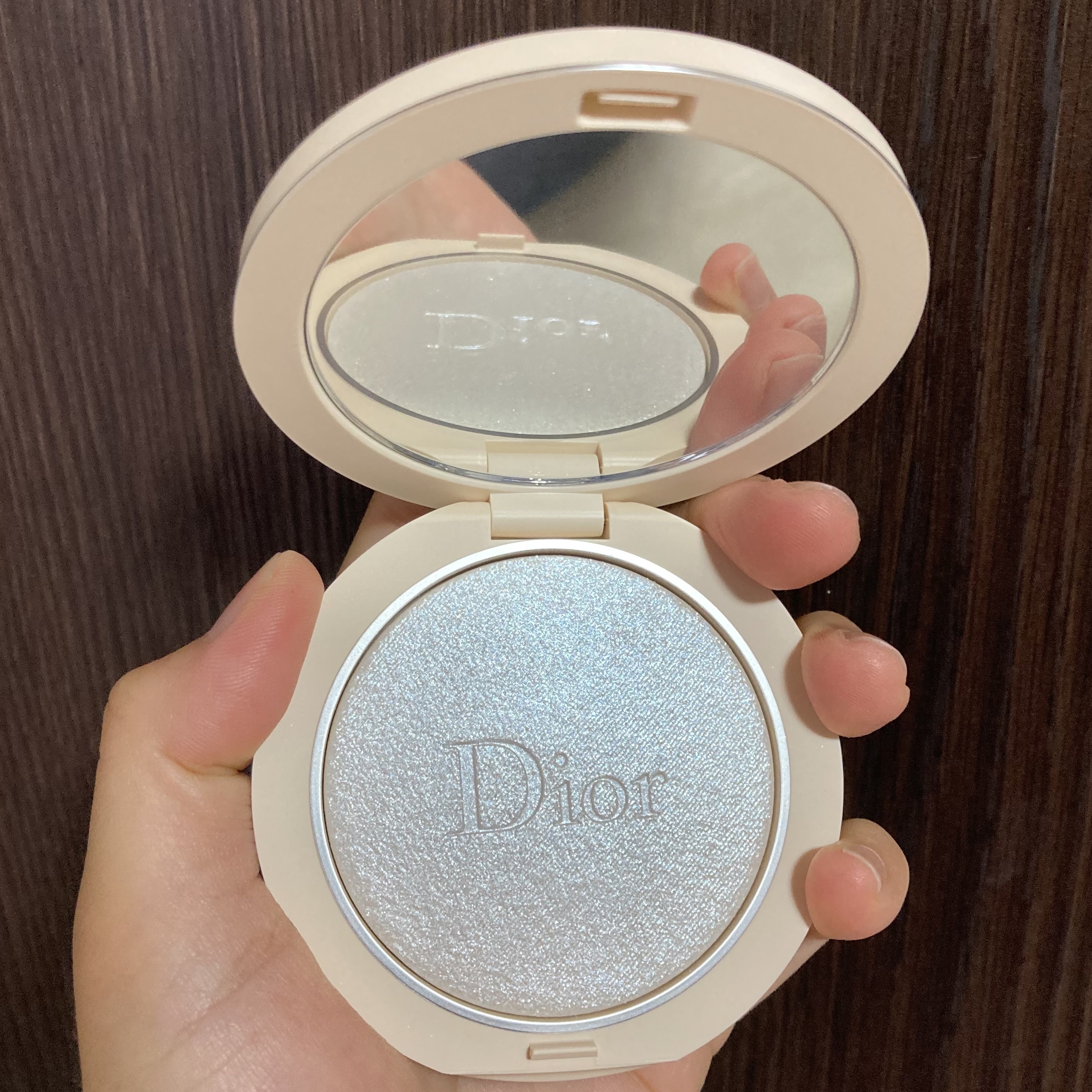 ディオールスキン フォーエヴァー クチュール ルミナイザー/Dior/プレストパウダーを使ったクチコミ（1枚目）