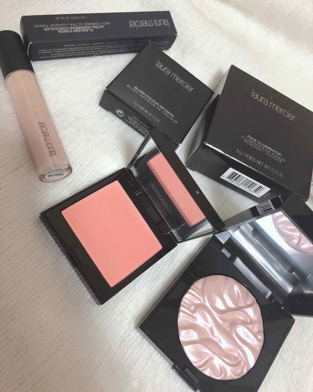 フェイスイルミネーター/ローラ メルシエ/パウダーハイライトを使ったクチコミ（1枚目）